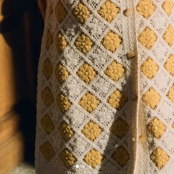 🌻🐝Sézane MARIE DRESS Crochet Floral Dress in Ecru/Yellow - Picture 4 of 10